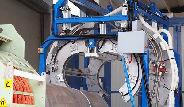 Automatic field joint coating flame spray equipment